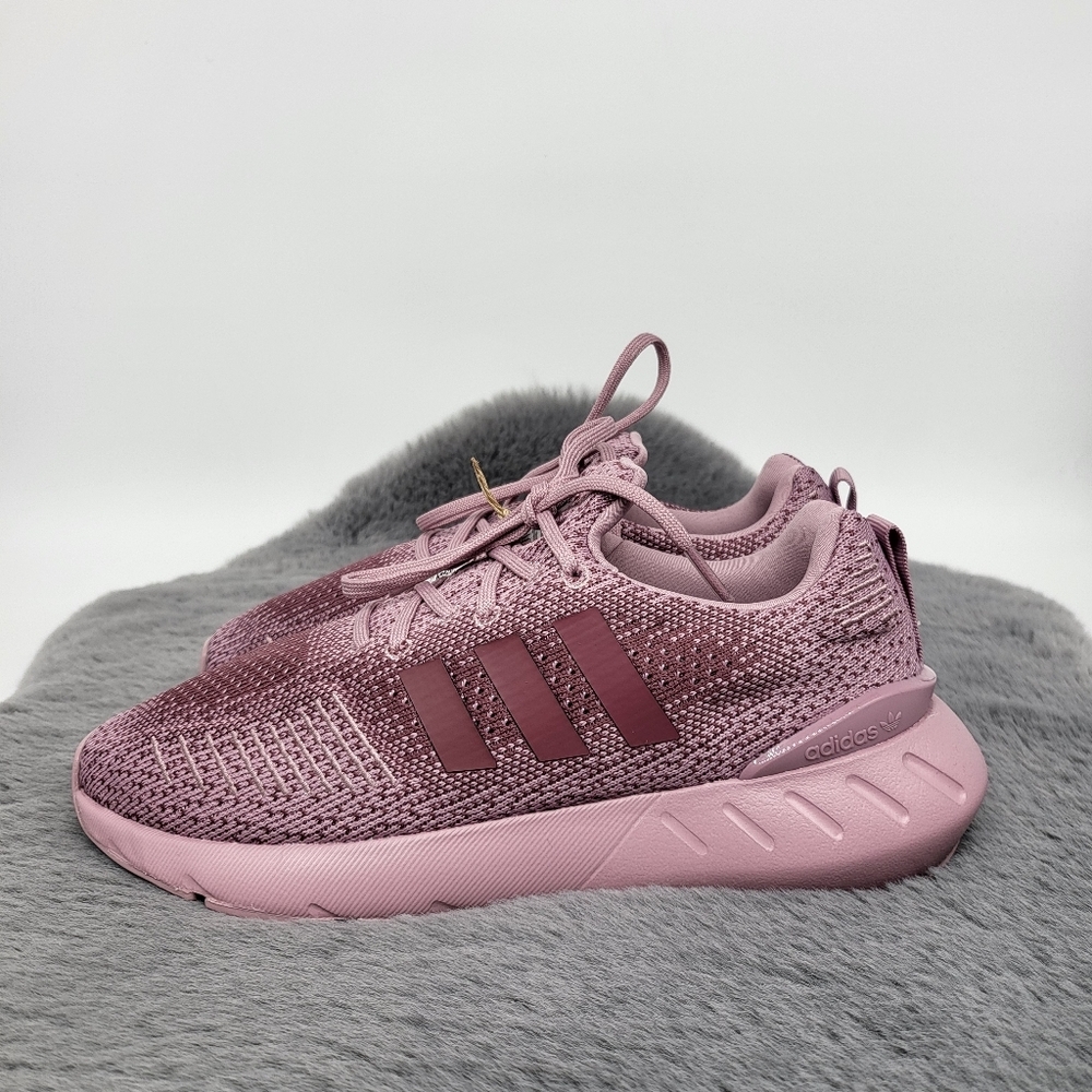 Adidas Originals Swift Run 22 Purple Women`s Running Casual Shoes